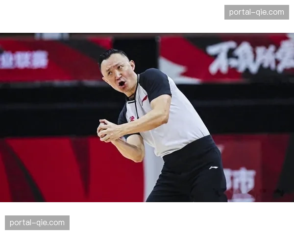 CBA联盟召开裁判委员会，重点讨论季后赛中对于“垂直起跳”原则的判罚尺度